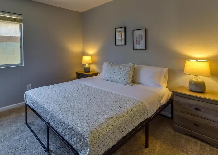 Holiday home Poolside Extended Escape! 5 Mi To Dtwn Gilbert Gilbert
