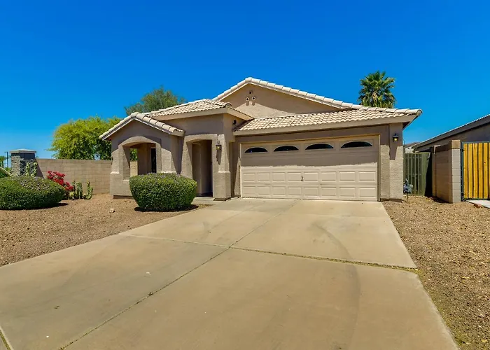 Poolside Extended Escape! 5 Mi To Dtwn Gilbert Holiday home Gilbert